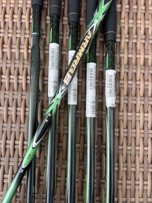 Série Honma Beres IS-03 forged 2* (6/11) graphite regular