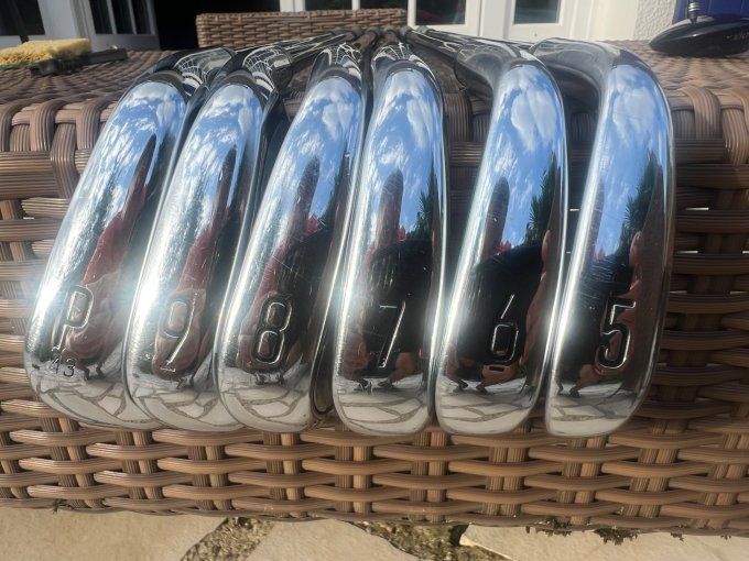 Série Titleist T200 2022 (5/P) graphite regular