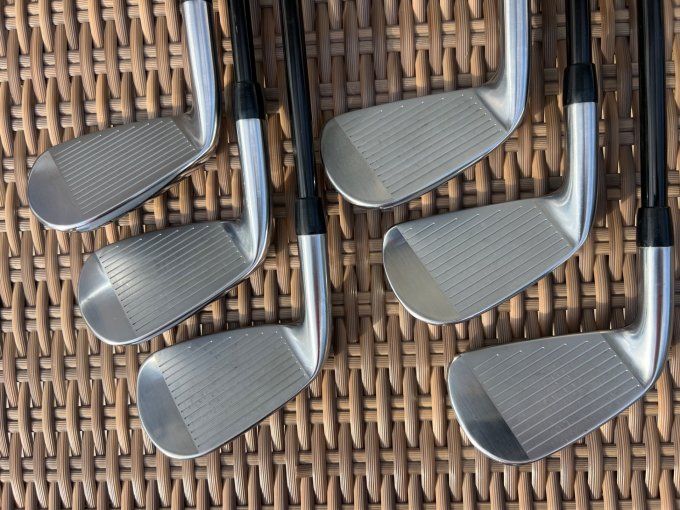 Série Titleist T200 2022 (5/P) graphite regular