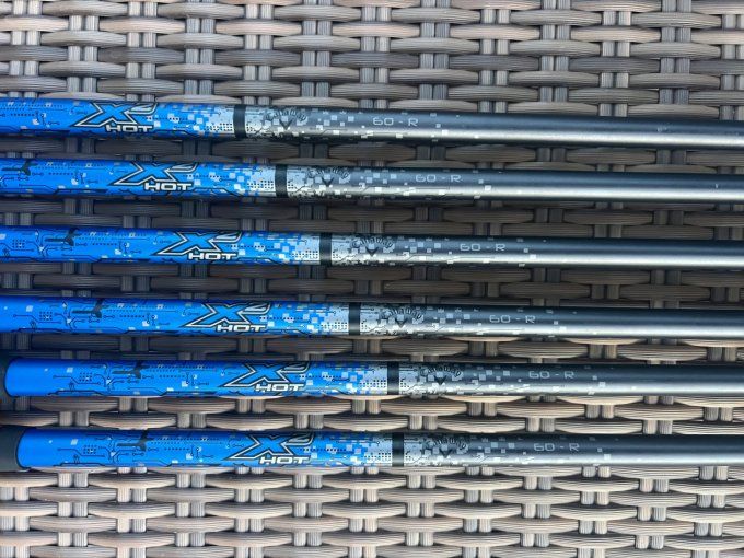 Série Callaway X2 Hot (5/P) graphite regular