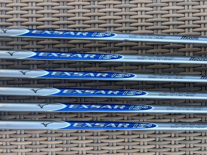 Série Mizuno JPX800 (5/P) graphite regular