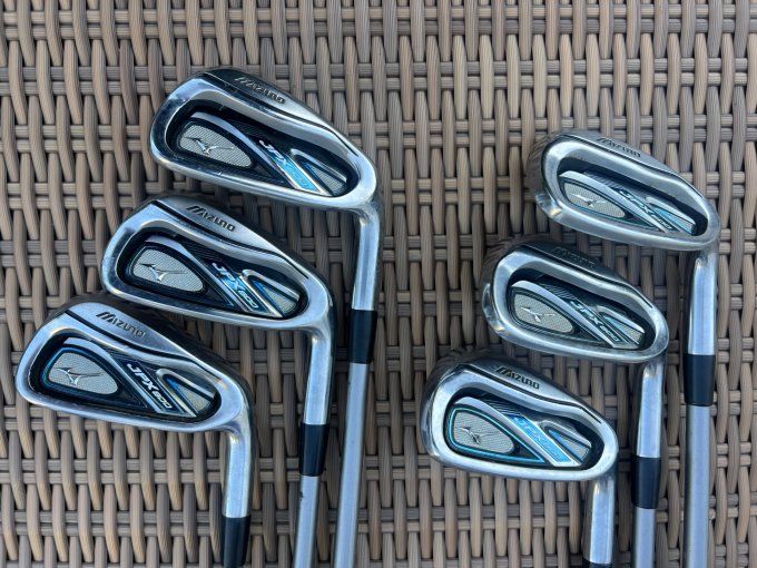 Série Mizuno JPX800 (5/P) graphite regular
