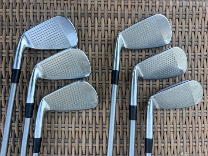 Série Mizuno JPX800 (5/P) graphite regular