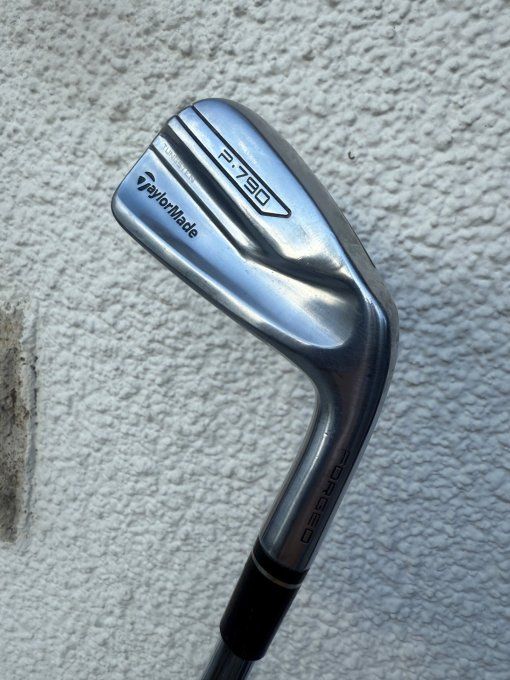 Fer 4 Taylormade P790 acier regular