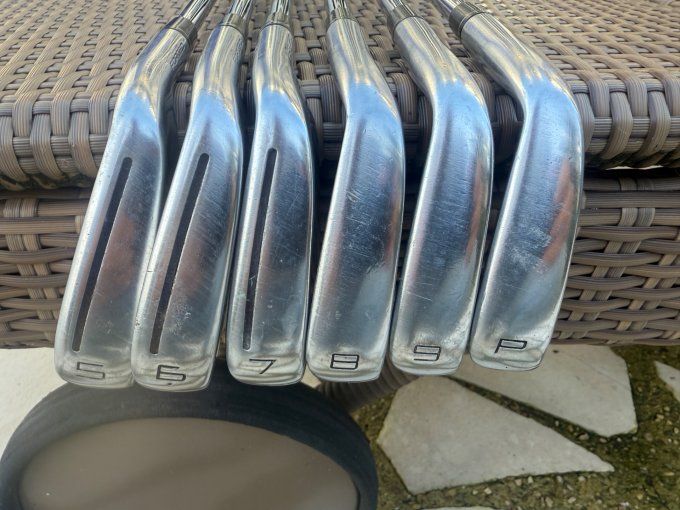 Série Taylormade P790 (5/P) acier regular