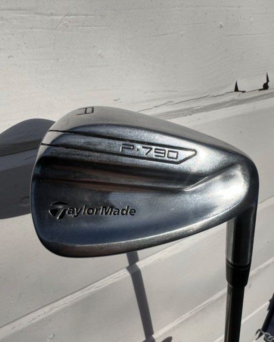 Gap Wedge A Taylormade P790 graphite regular