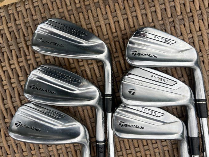 Série Taylormade P790 (5/P) acier regular