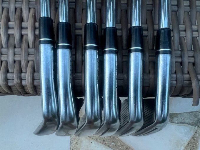 Série Taylormade P790 (5/P) acier stiff