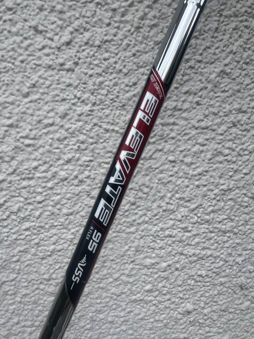 Fer 7 Callaway Mavrik acier regular