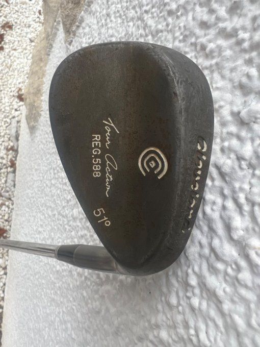 Wedge Cleveland tour action rust REG 588 51 degrés acier