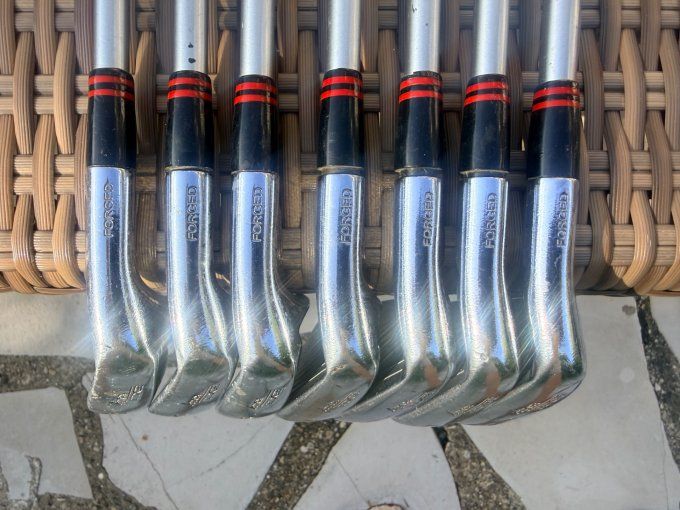 Série Ben Hogan Apex Edge Forged (4/P) graphite regular