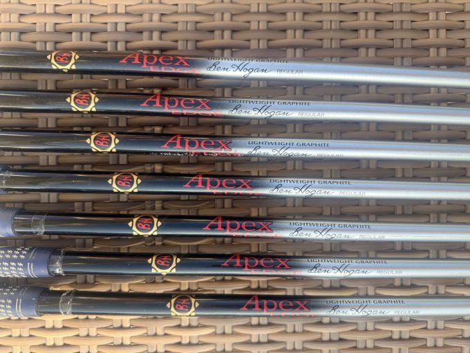 Série Ben Hogan Apex Edge Forged (4/P) graphite regular
