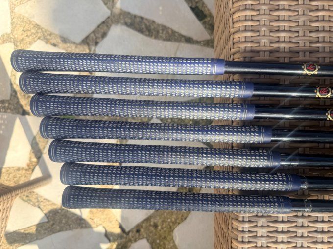Série Ben Hogan Apex Edge Forged (4/P) graphite regular