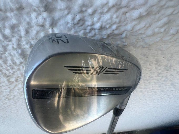 Wedge Titleist Vokey design SM10 52/08F acier neuf