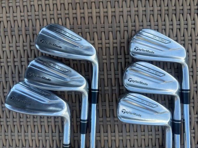Série Taylormade P790 (5/P) acier regular