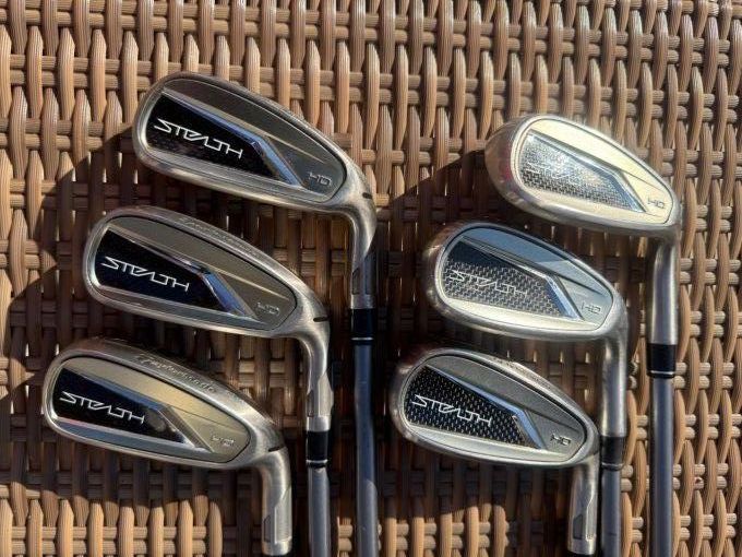 Série Taylormade Stealth HD (5/P) graphite medium